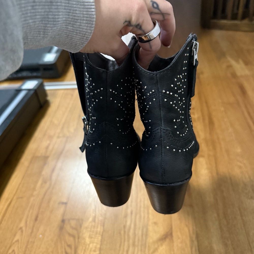 Dolce Vita Solow Stud Western Boot - Picture 8 of 16